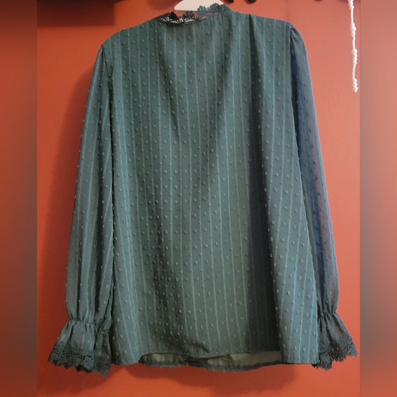 💵3/$20 Green Dot Crochet V-Neck Blouse For Women Size Large - Picture 12 of 14